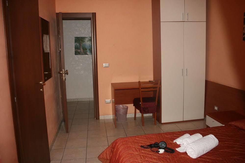 Folia B&B Roma Ngoại thất bức ảnh